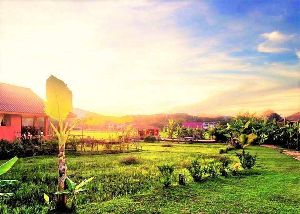 Country Retreat Hotel Mae Rim Ngoại thất bức ảnh